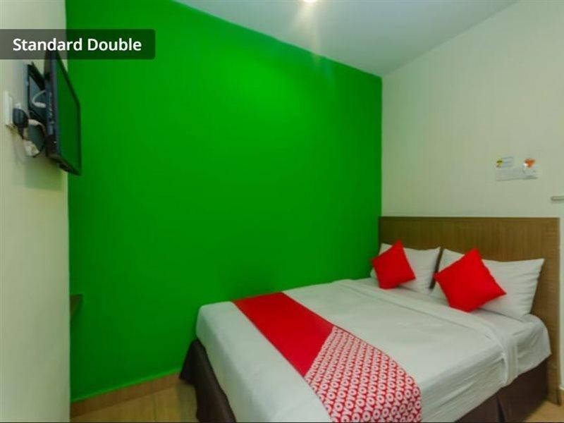 Super Oyo 596 The Vintage Hotel Johor Bahru Ngoại thất bức ảnh