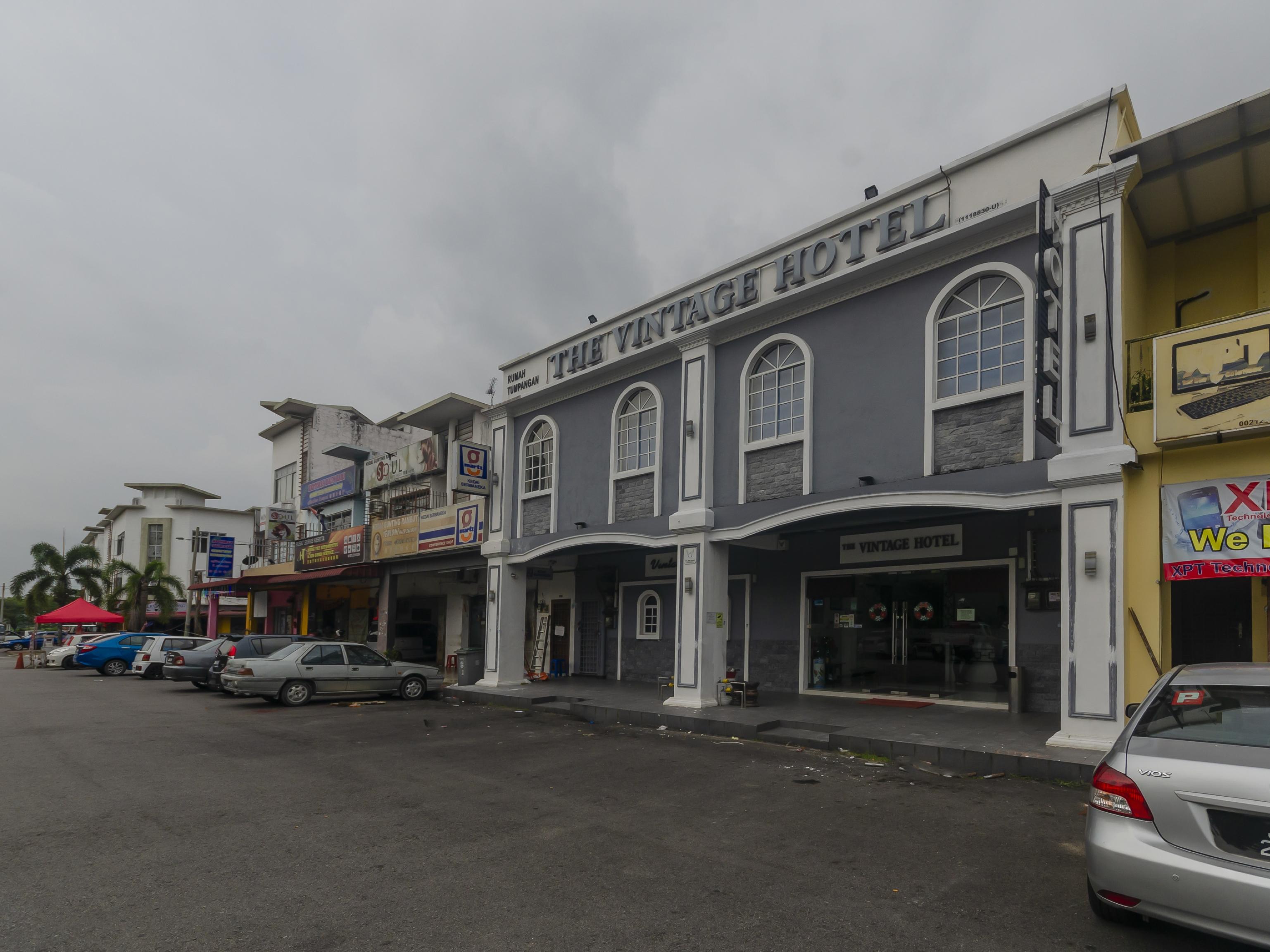 Super Oyo 596 The Vintage Hotel Johor Bahru Ngoại thất bức ảnh