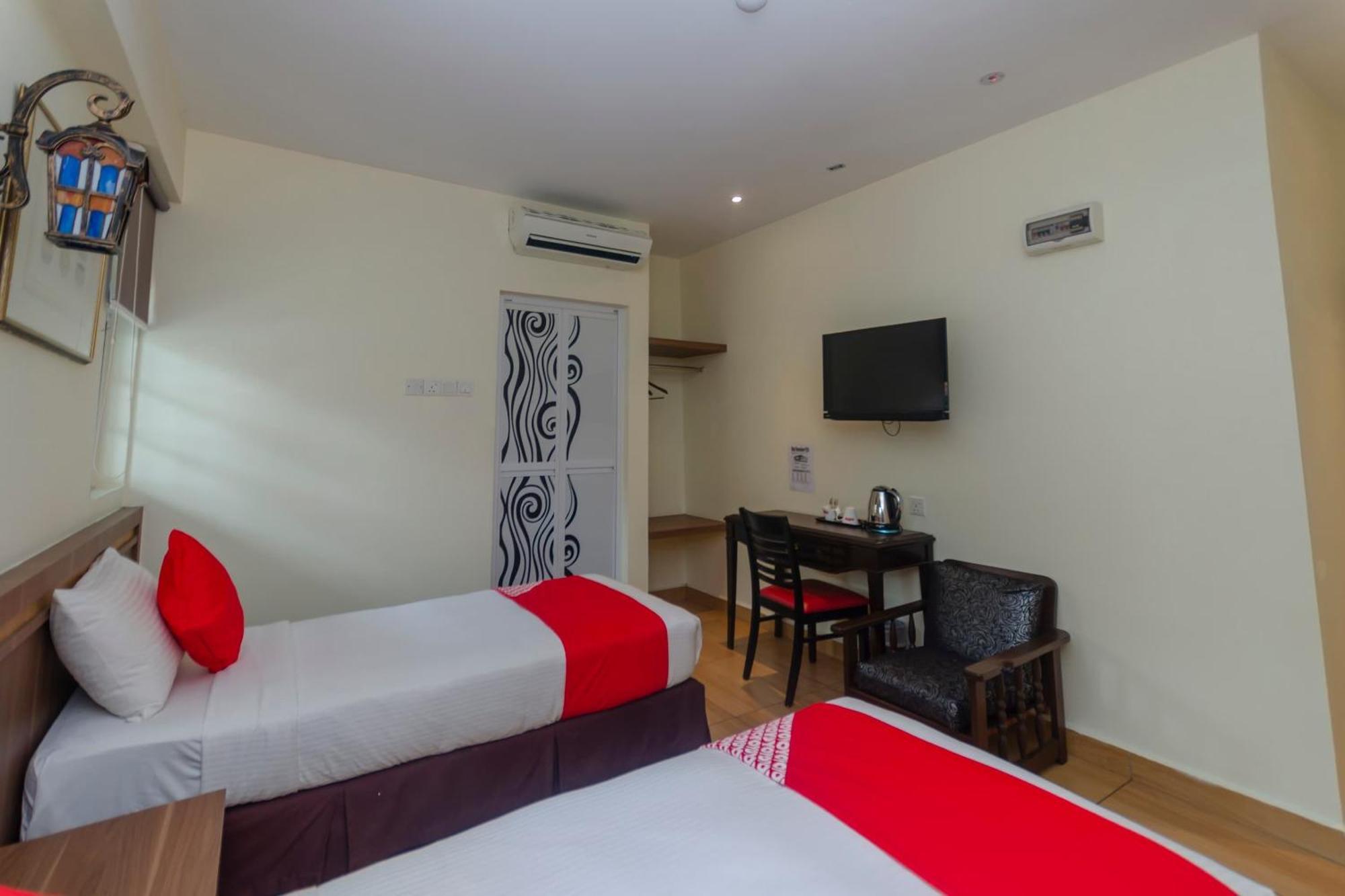 Super Oyo 596 The Vintage Hotel Johor Bahru Ngoại thất bức ảnh
