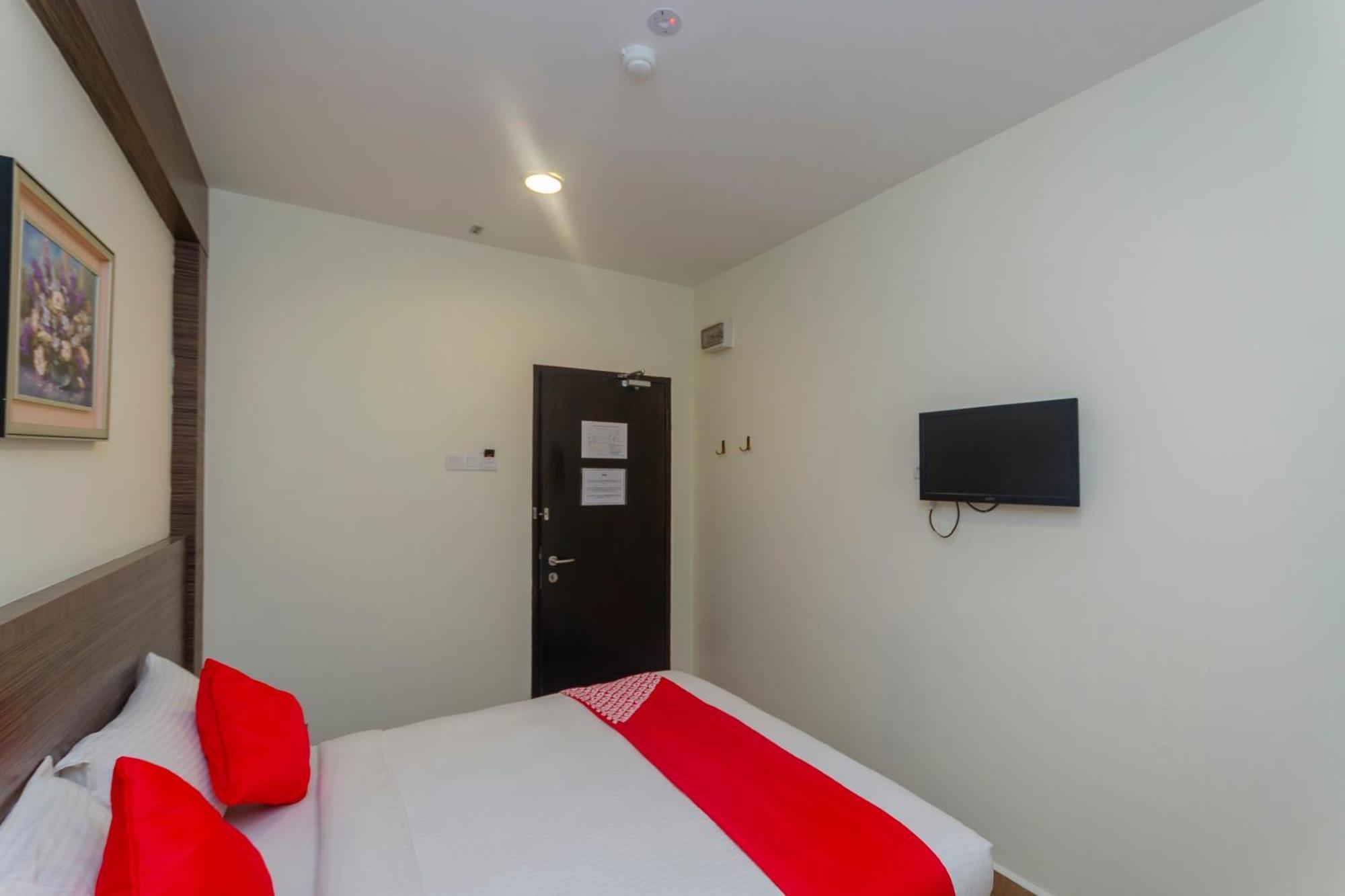 Super Oyo 596 The Vintage Hotel Johor Bahru Ngoại thất bức ảnh