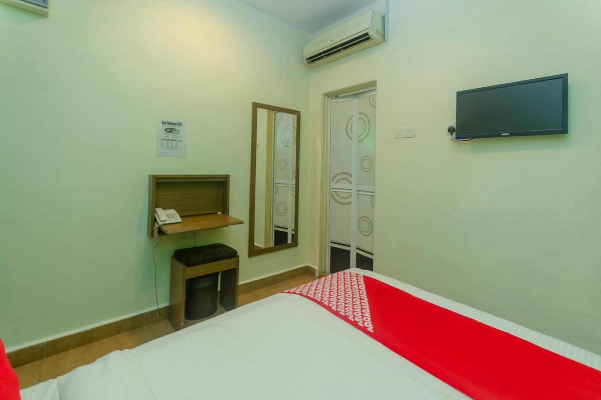 Super Oyo 596 The Vintage Hotel Johor Bahru Ngoại thất bức ảnh
