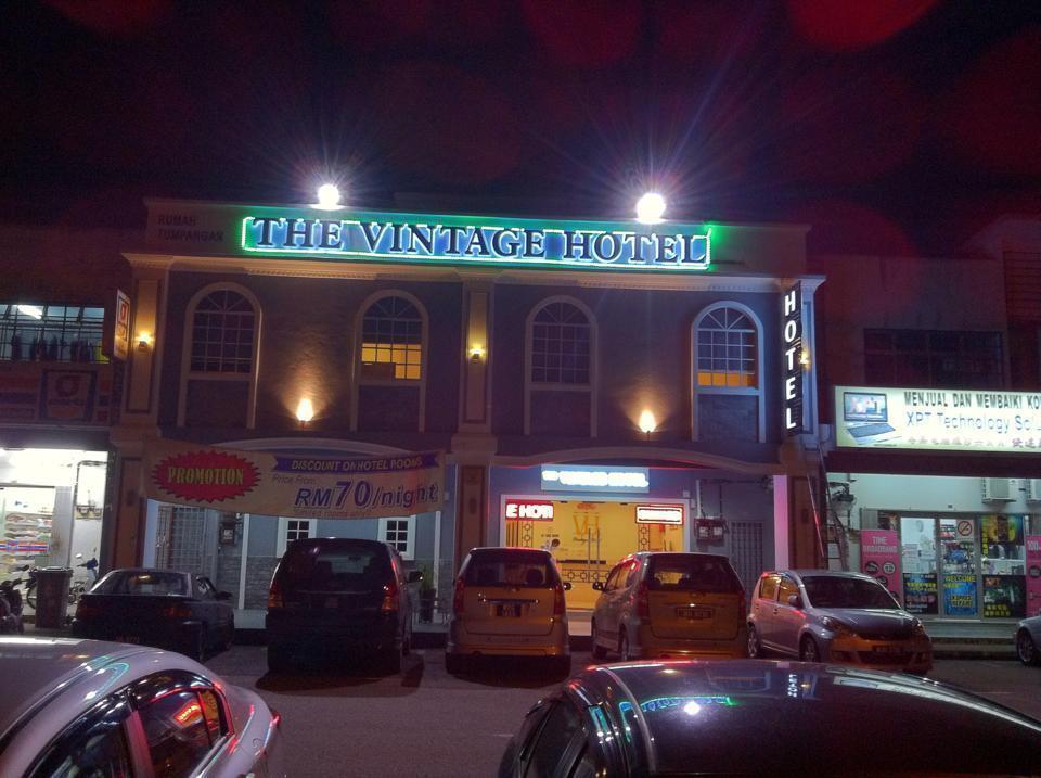Super Oyo 596 The Vintage Hotel Johor Bahru Ngoại thất bức ảnh